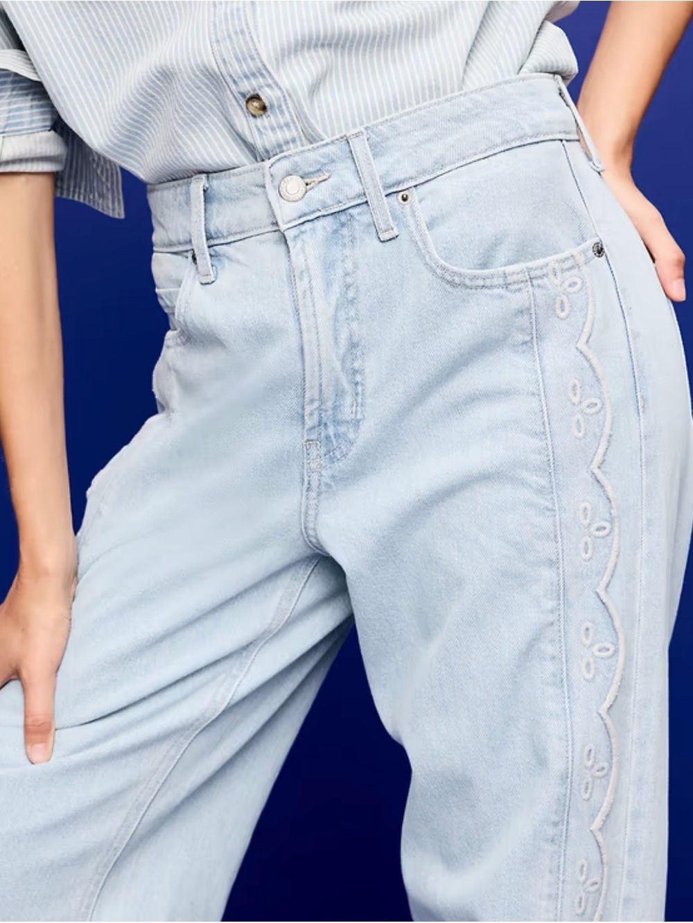 Old Navy Light Blue Wide-Leg Jeans with Embroidered Side Trim